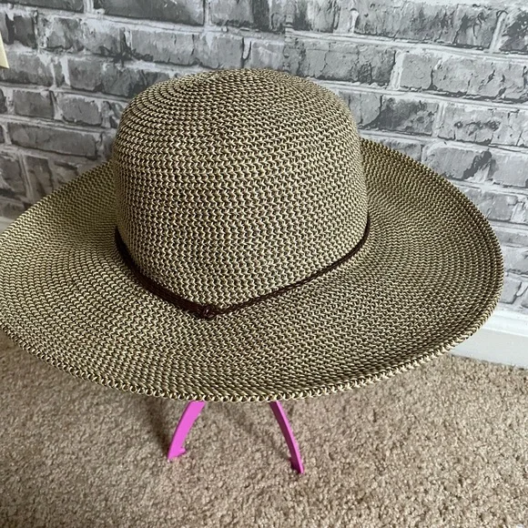 Bucket hat - Picture 2 of 2